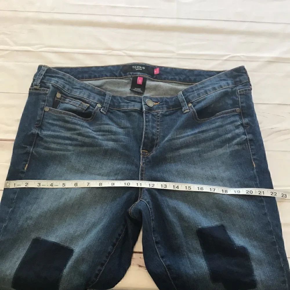 Torrid Patch Denim Jeans - Picture 8 of 11